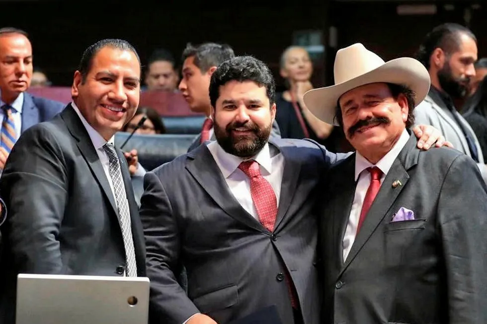 New CNH head: Rogelio Hernandez Cazares, centre