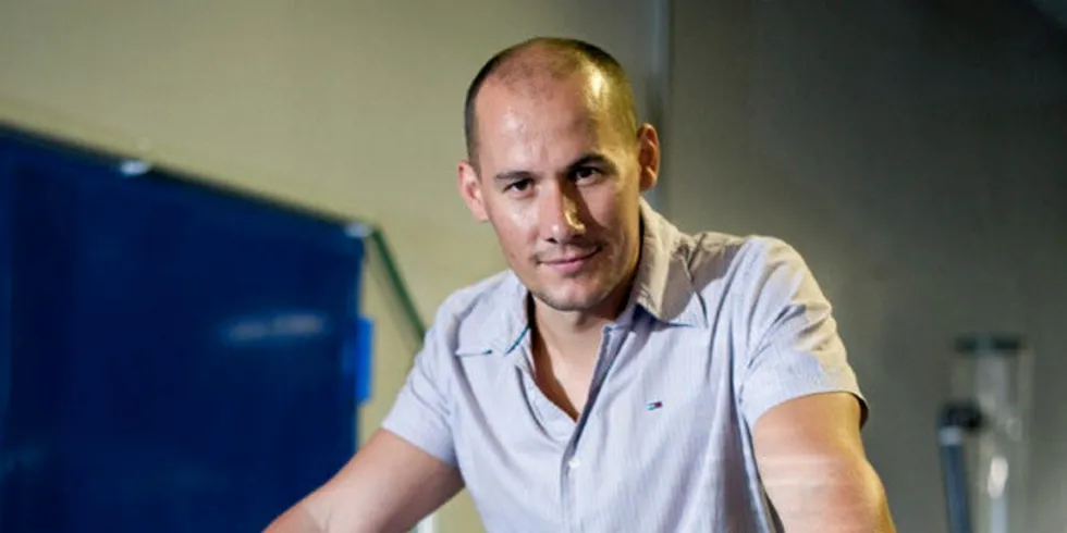 Bert Wecker, CEO of neomar and Förde Garnelen, is farming shrimp in RAS systems in North Germany and said there have until now been “no suitable feeds for our kind of farming technology”.