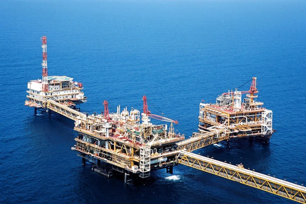 Compression boost: production facilities at the Qatargas-owned North Field complex