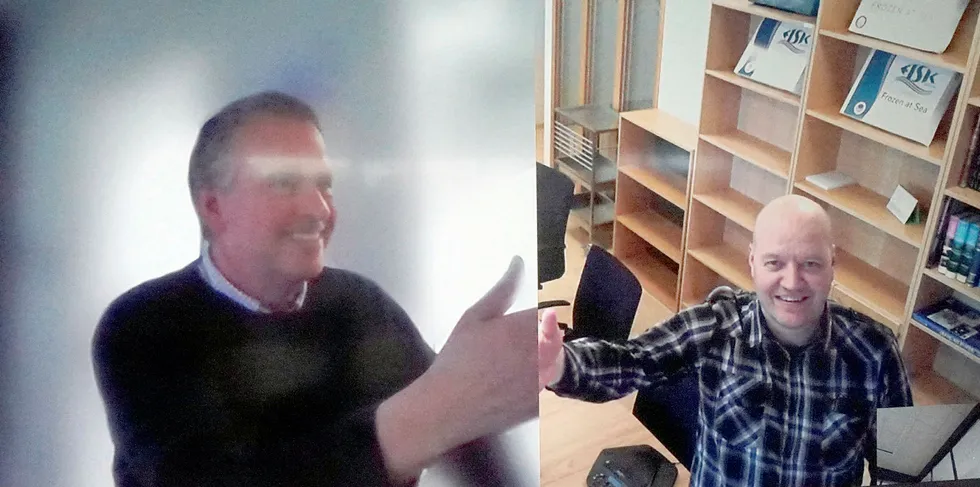 Guðjón Ingi Guðjónsson, Sales Manager at Valka, and Ásmundur Baldvinsson, head of land processing at FISK Seafood, shake hands on the contract in line with current events.