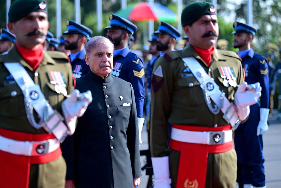 Pakistan's Prime Minister Shehbaz Sharif (centre).