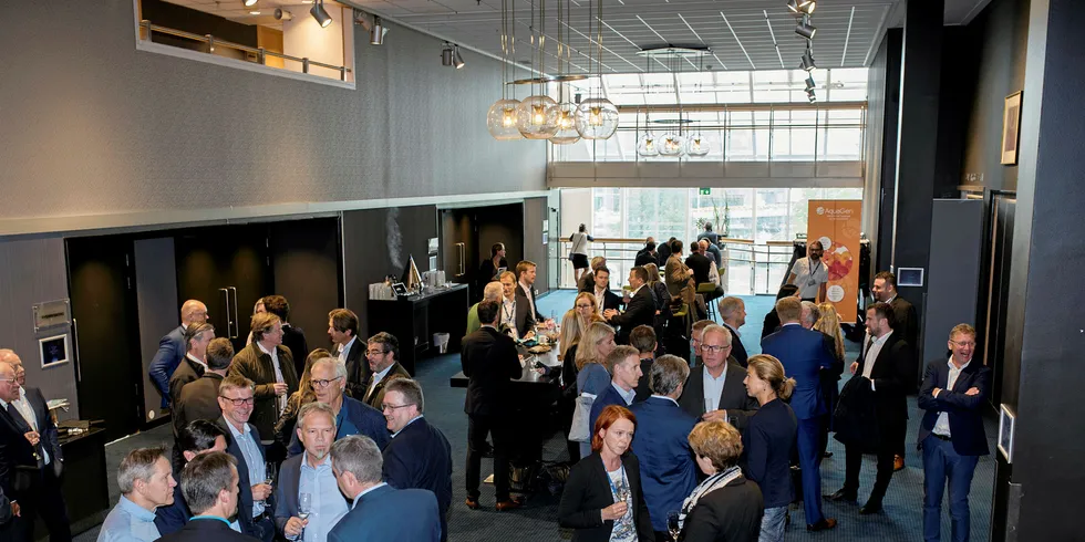 Crowd gathers for the IntraFish Salmon Summit.
