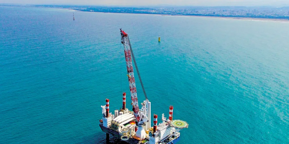 installation of the transition piece at Formosa 1