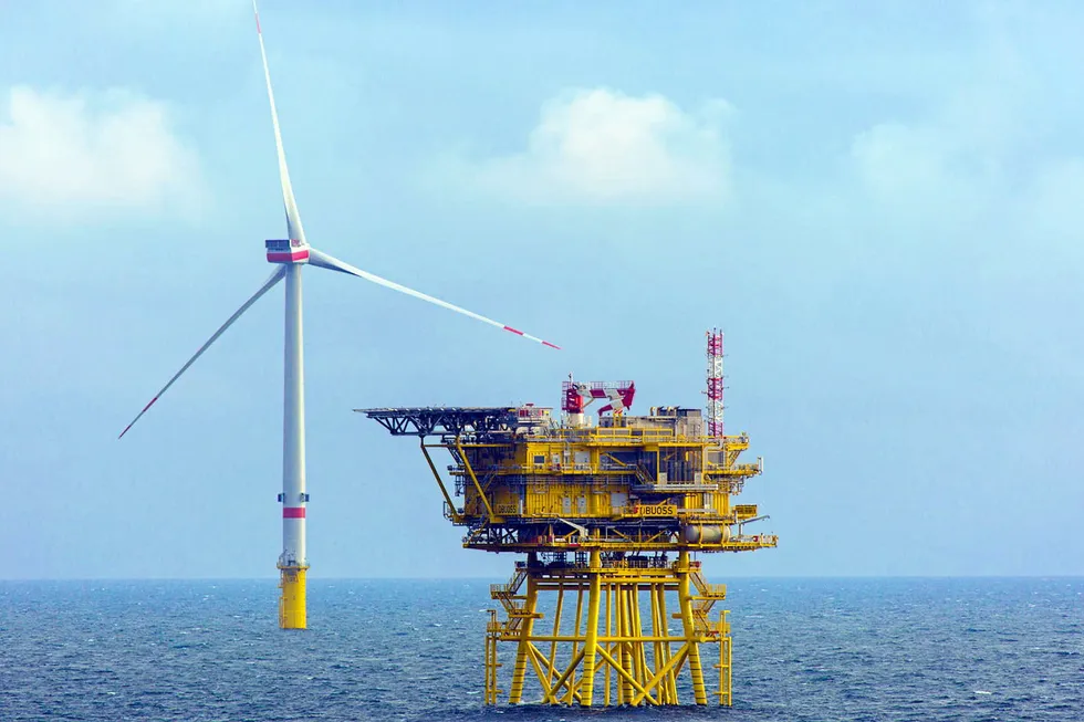 Closer agreement: the new pact brings together oil and gas trade bodies in five North Sea nations
