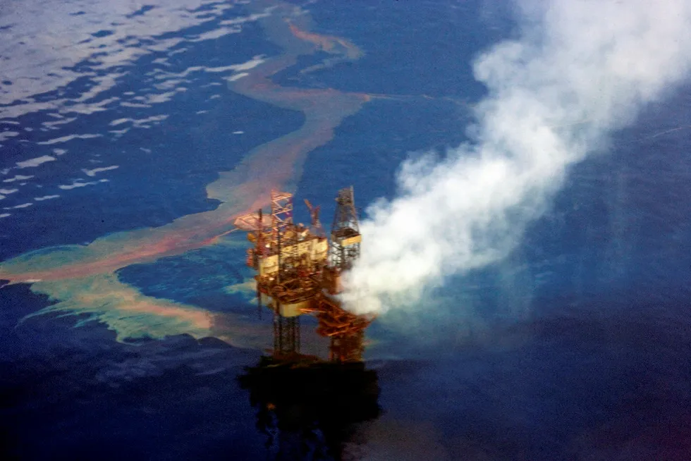 Spill: the Montara project