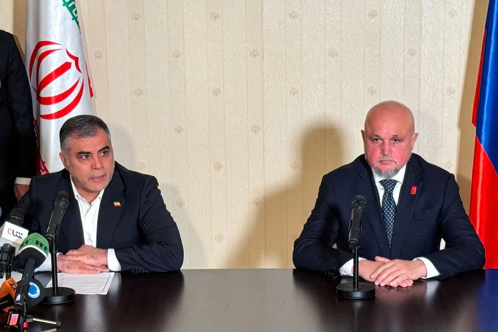 Iranain Oil Minister Mohsen Paknejad (left) and Russian Energy Minister Sergey Tsyvilyov