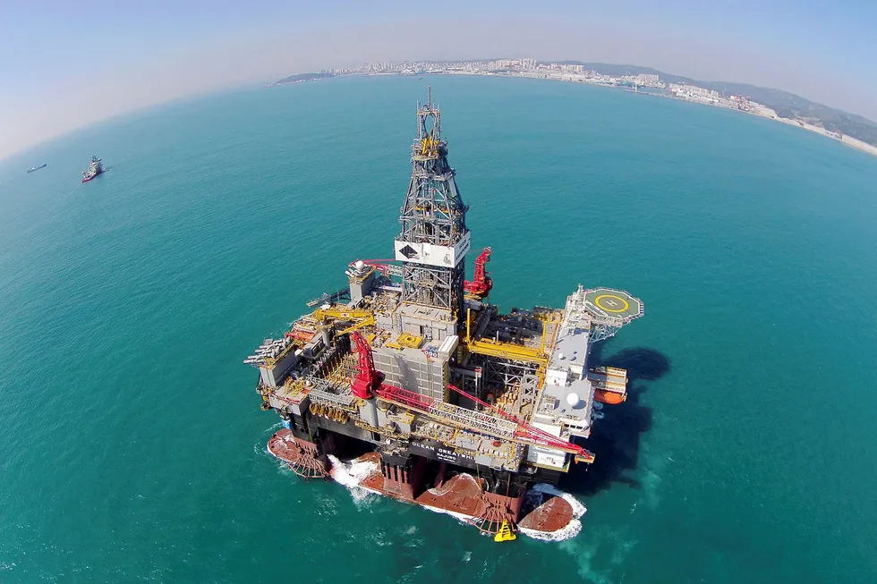Diamond Offshore semi-submersible Ocean GreatWhite