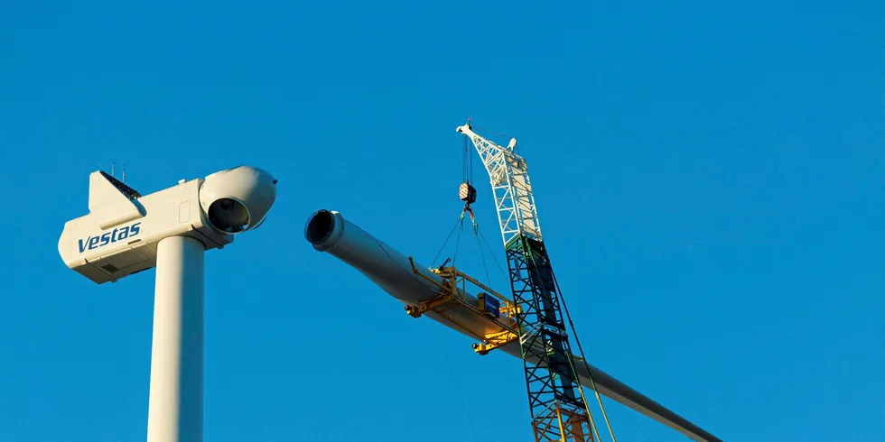 Blade installation at the first Vestas V136