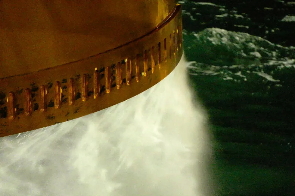 Orsted's jetting technology reduces noise levels in monopile installation.