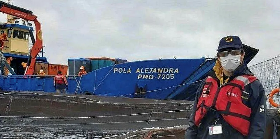 Algal bloom blamed for Mowi Chile salmon die-off. Algal bloom, Mowi Chile, Sernapesca.