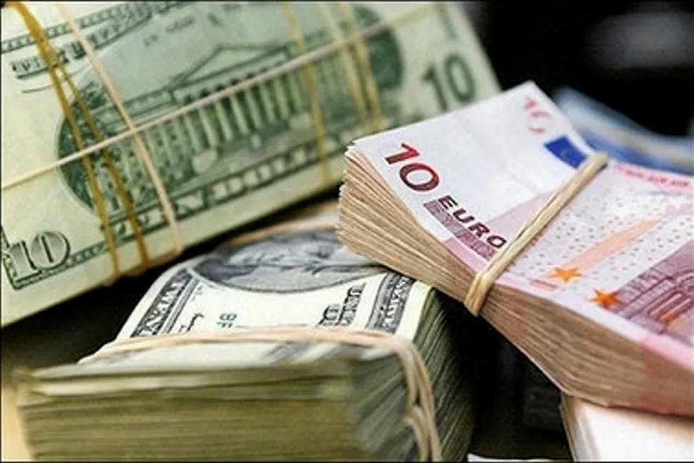 Weaker US dollar: lifts oil price