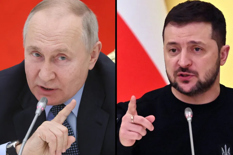 Russian President Vladimir Putin (L) and Ukrainian President Volodymyr Zelensky (R)
