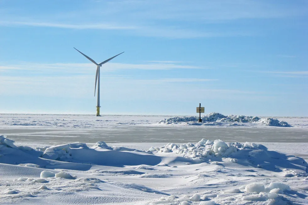 Hyötytuuli's Tahkoluoto pilot nearshore wind array in the Bay of Bothnia in icy conditions.