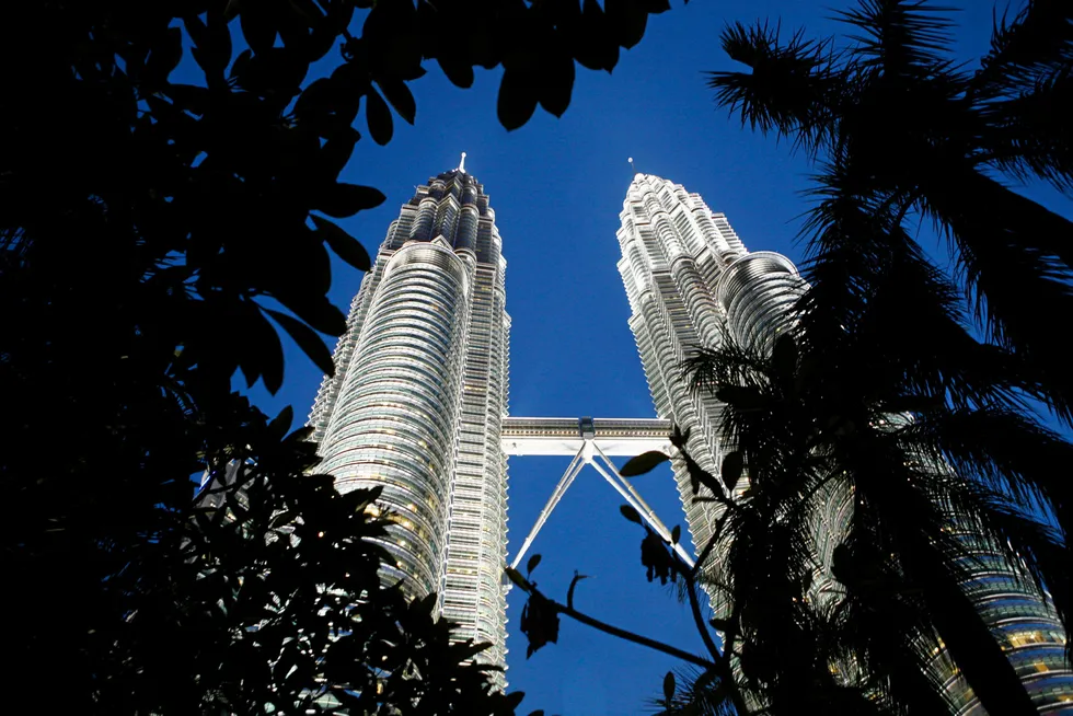 Landmark: Petronas Twin Towers in Kuala Lumpur, Malaysia
