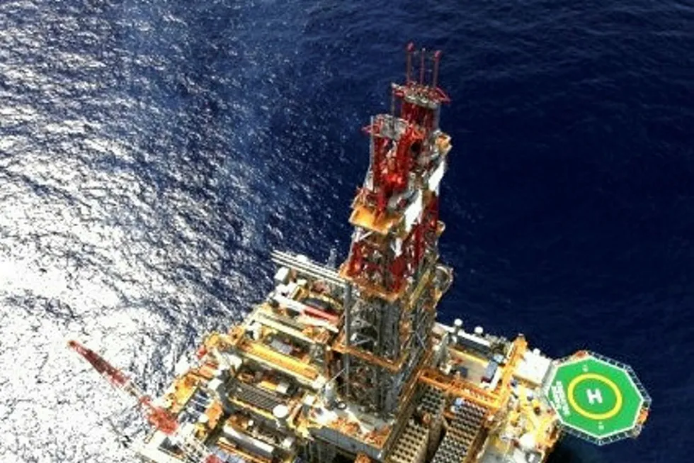Timor spud: the semi-submersible Maersk Deliverer
