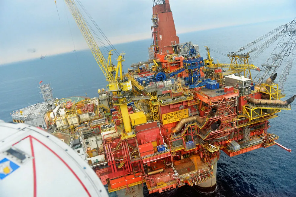 Host: the Statfjord B facility