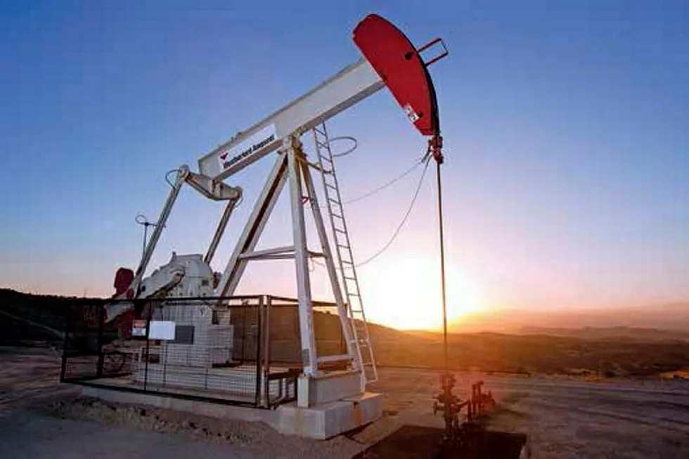 Weatherford: sinks on costs