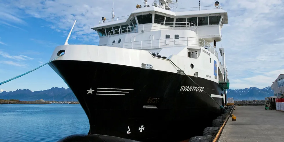 Samherji's bid for Eimskip is firmly anchored amid market turbulence.