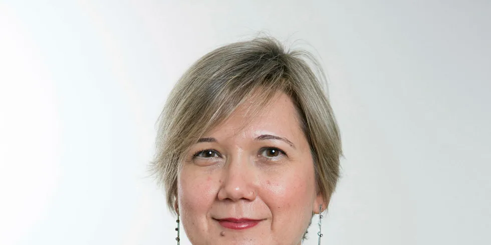 . Talita Porto, CCEE.