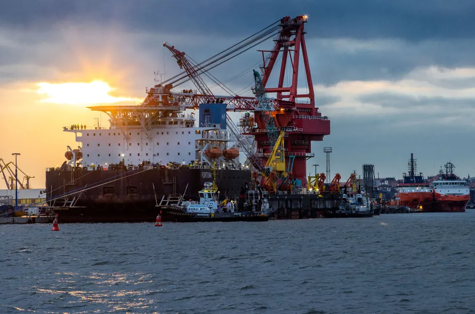 Standby: Russian pipelaying barge Fortuna in the German port of Wismar