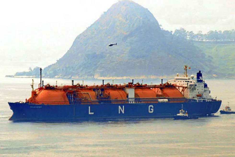 New FSRU prospect: in Brazil after earlier delivery of the Golar Spirit