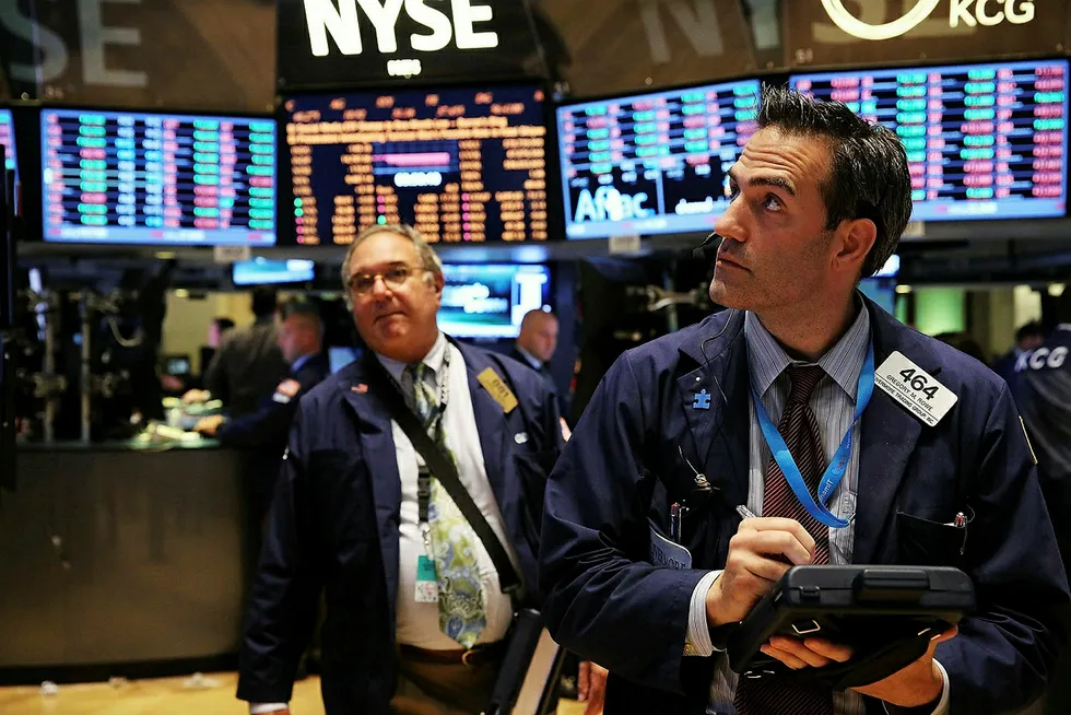 Mixed: Brent prices slipped but US crude ended the session higher