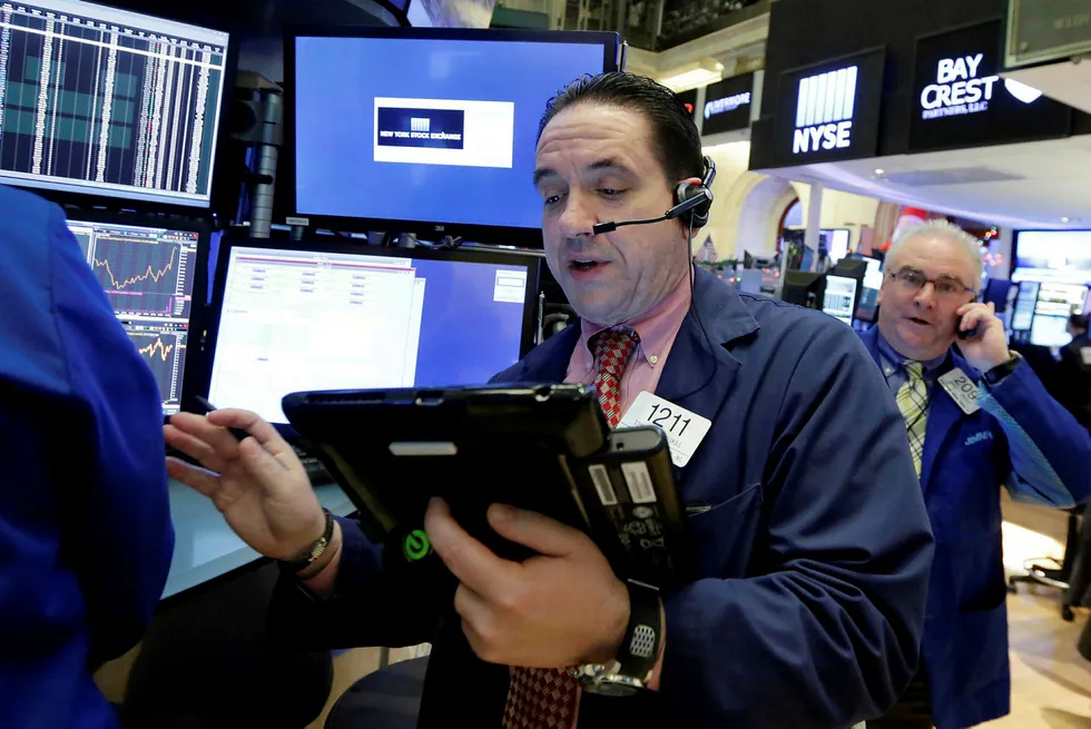 Steady prices: oil moved little in eary trade as tensions between the US and Iran ease