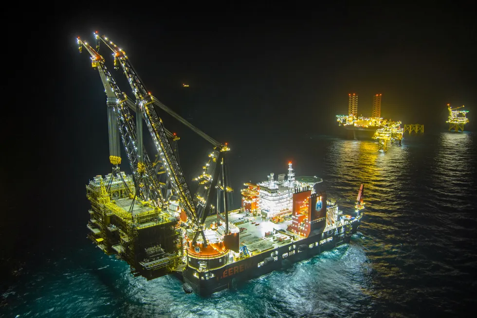 Heavy work: Heerema Marine Contractors’ Sleipnir lifted the 17,000-tonne process module into place.