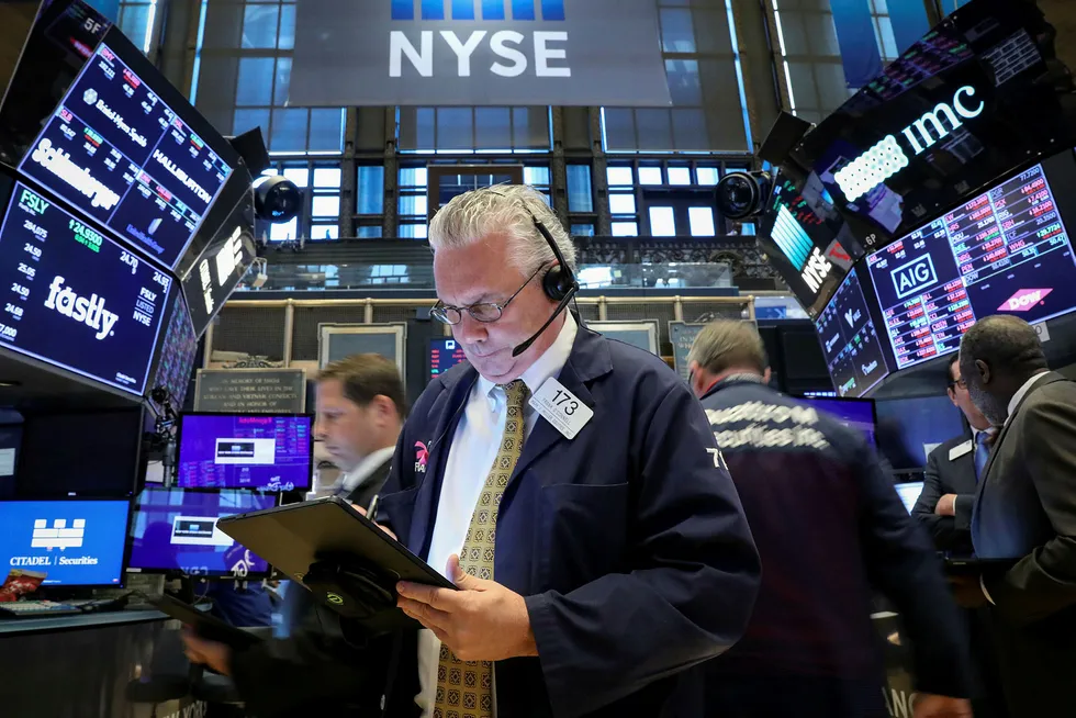 Oil price: Brent crude rose 93 cents, or 1.4%, to settle at $68.69 a barrel, but the global benchmark notched a weekly decline of about 4.5%