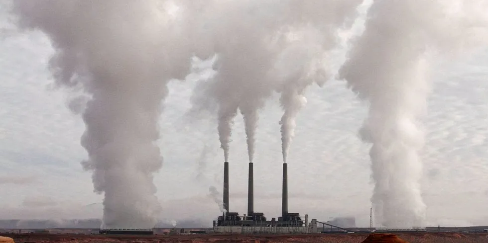 The Danish Fisheries Association and the Danish Pelagic Producers' Organization say the carbon tax would render a third of Danish fishing companies unprofitable.
