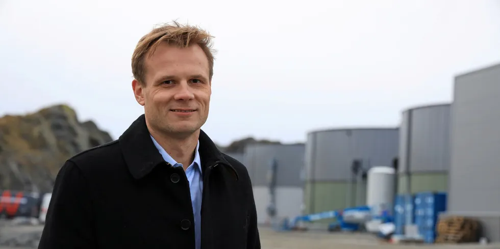 "In the first quarter we had an industry leading superior grade share of 96 percent, continuing to demonstrate excellent fish welfare," CEO of Salmon Evolution, Trond Hakon Schaug-Pettersen said.