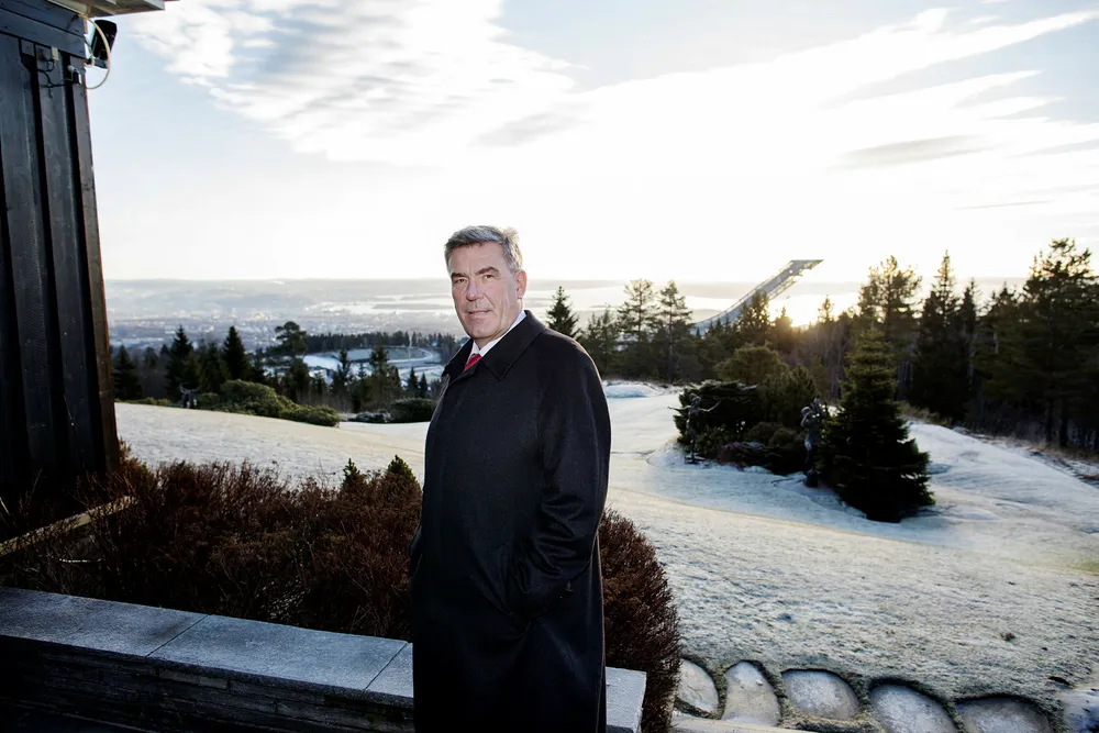 Stein Erik Hagen avbildet i sitt hjem på Voksenhus i Holmenkollen. Foto: Øyvind Elvsborg