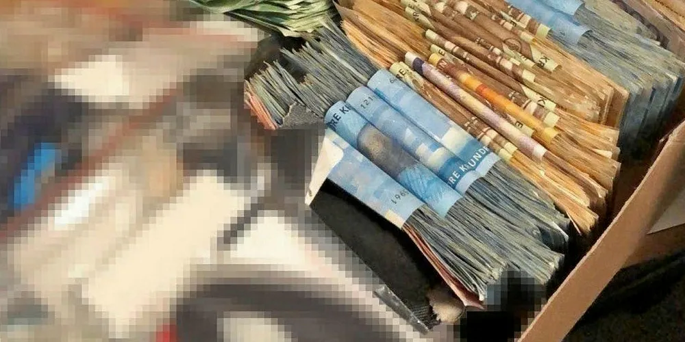 BESLAGLAGT: Under ransakelser i november ble det tatt beslag i blant annet kongekrabbe, penger og utstyr til produksjon og foredling av kongekrabbe.