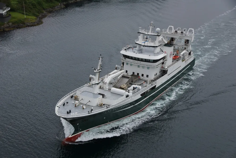 «Gardar» har hatt fire lønnsomme turer på makrellen. Neste år blir det mindre å fiske på.