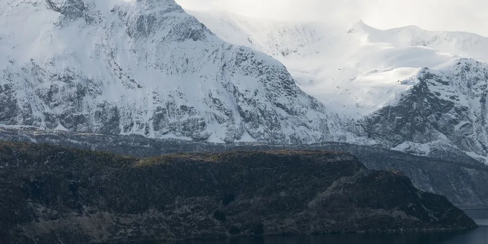 Det er her i Førdefjoren det er snakk om at sjødeponiet skal vere dersom Nordic Mining får utsleppsløype. Foto: Privat