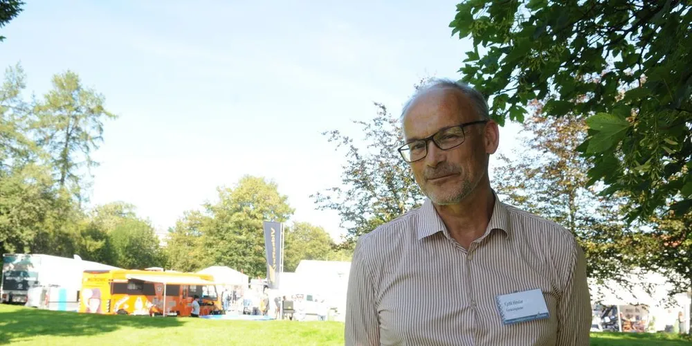 - Jeg setter pris på å snakke med seriøse lakseoppdrettere, men det kan ikke være sånn at hver gang forskere kommer med upopulære resultater, skal de være betalt av noen andre, sier Kjetil Hindar, forskningssjef i Nina. Foto: Kjersti Kvile