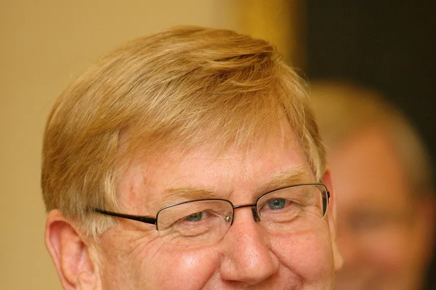 Australia's Energy Minister Martin Ferguson: reviewing regulatory framwork for the country's retention leases.