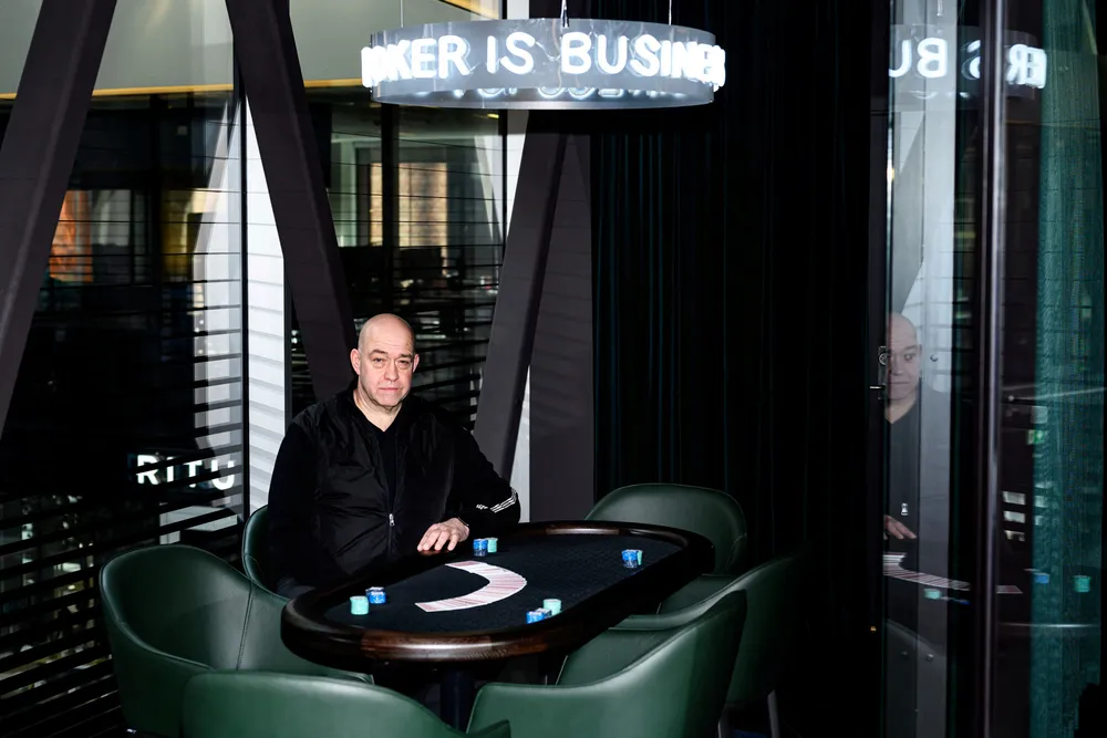 Investor Morten Klein kjøper aksjer i det unoterte selskapet Skogluft, via en folkefinansieringsplattform. – Jeg liker grønne planter og jeg liker foretaksidéen som ligger bak.