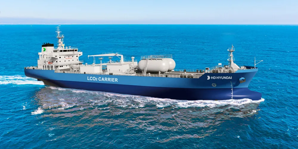 Capital Maritime has ordered two 22,000-cbm CO2 carriers in South Korea.
