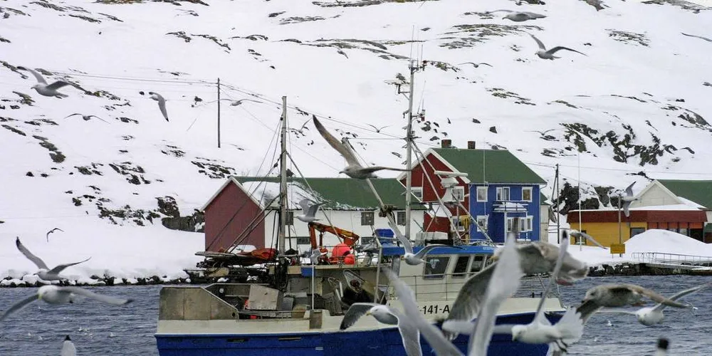 URETTFERDIG: Det er ikke riktig at en som har sjarkfiske som bijobb får større kvote enn en som har det som sitt levebrød, mener innsenderen.Illustrasjonsfoto: Bjørn Tore Forberg