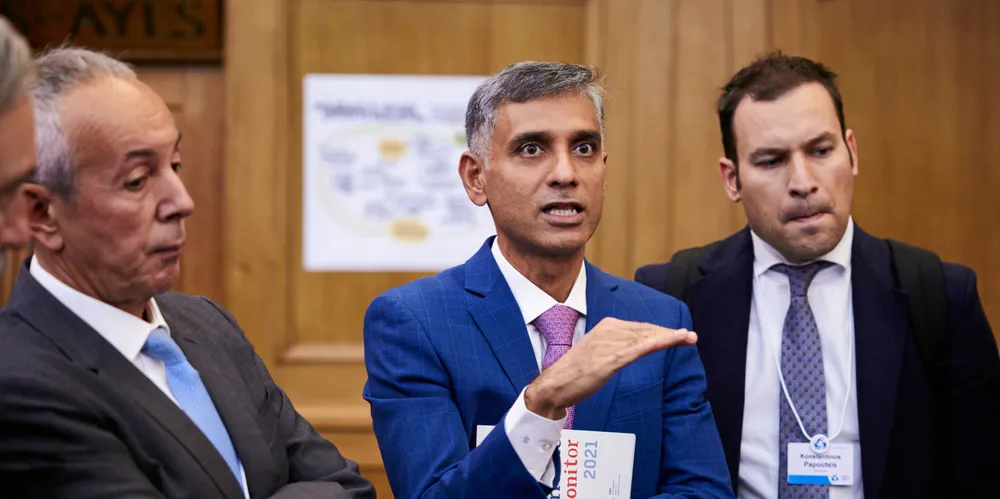Rajesh Unni (centre) is chief executive and founder of Synergy Marine.