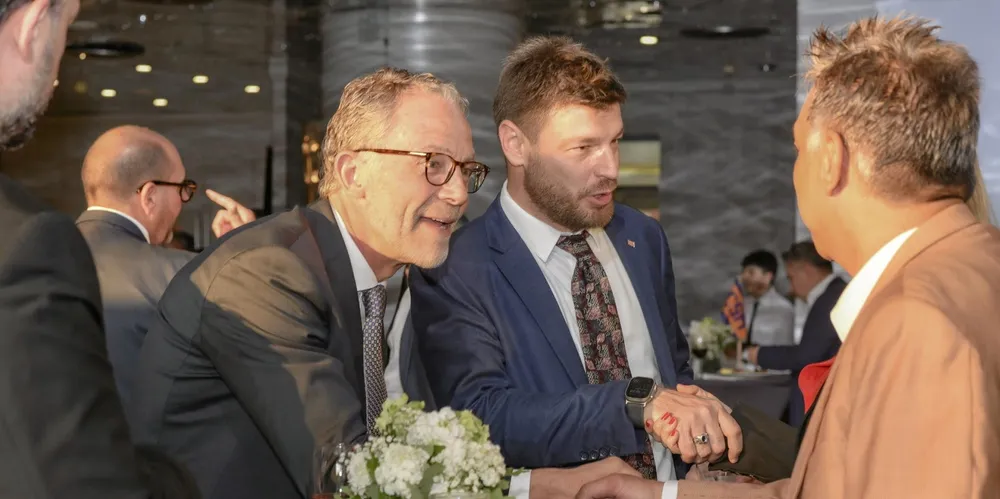 Columbia CEO Mark O’Neil (left) and Ozgur Gunes launch the Istanbul operation.
