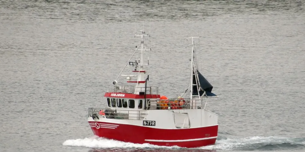Rødøy-sjarken «Isbjørn» ankom nylig hjemmehavna etter en vellykket blåkeveitesesong i Nord-Troms. Foto: Jon Eirik Olsen.