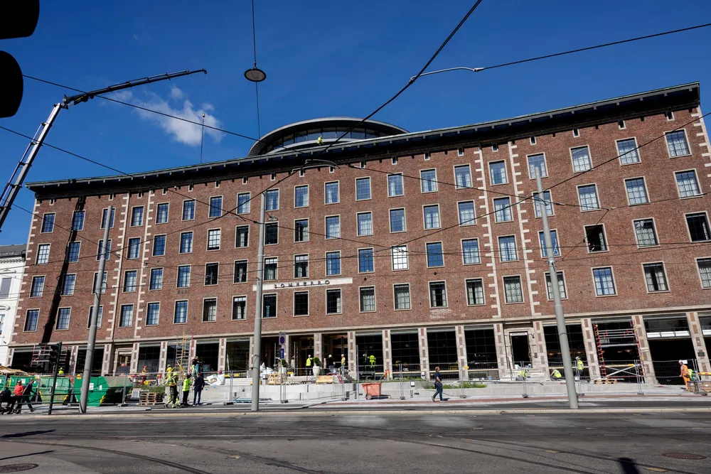 Svak krone, økt etterspørsel fra utenlandske turister kombinert med få nye store hoteller, her med Petter A. Stordalens Sommerro i Oslo som et hederlig unntak, driver hotellprisene til nye høyder.