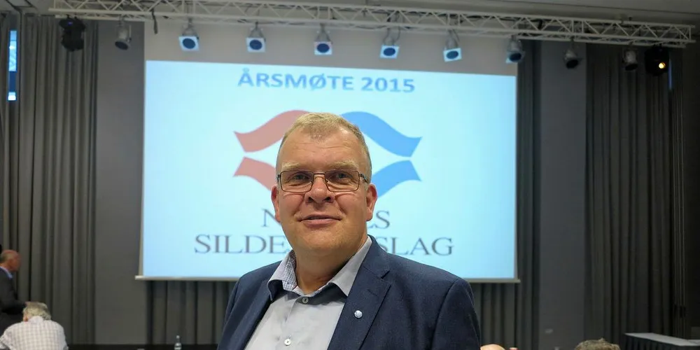 Fiskebåtreder og møteleder Ivar Andreassen startet årsmøtet i Sildelaget med å fyre løs mot Pelagia-topp Egil Magne Haugstads medieutspill.Arkivfoto: Nils Torsvik