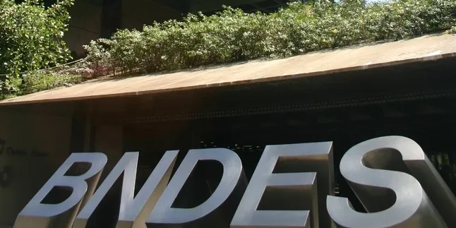 IN DEPTH: Soaring solar interest keeps Brazil's BNDES busy