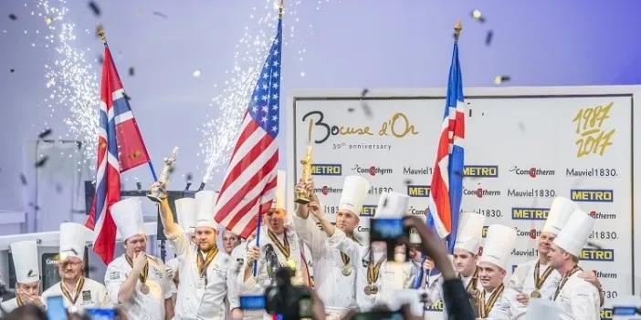 Den norske kandidaten Christopher W. Davidsen tok sølv i Bocuse d’Or i Lyon onsdag kveld.