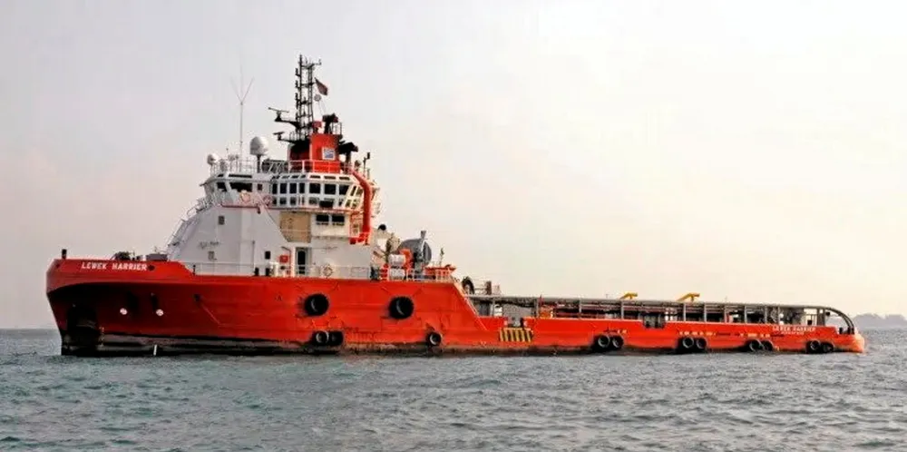 The 7,719-bhp AM Pride (built 2006) is seen under its former name, Lewek Harrier.