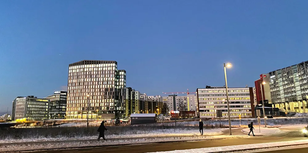 Norge ligger tirsdag på pristoppen i Europa, men likevel er strømmen betydelig billigere enn tidligere i måneden. Strømstøtten er derfor høyere enn strømprisen.