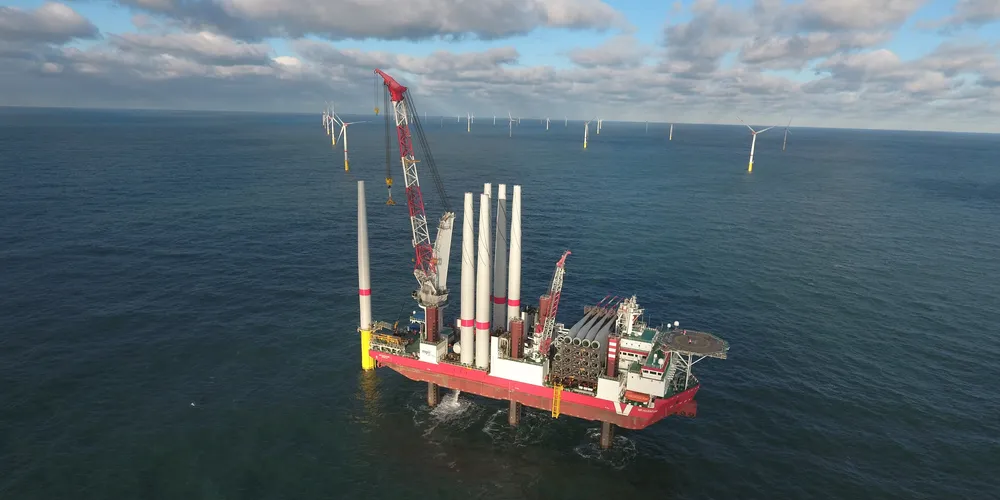 The MPI Adventure installs turbines at Sandbank